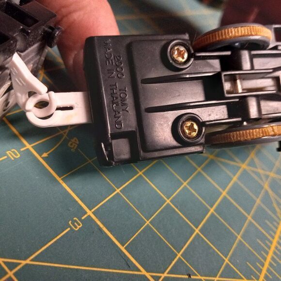 TOMY Diesel10 with Troublesome Truck and (4) pieces straight track - Picture 4 of 6